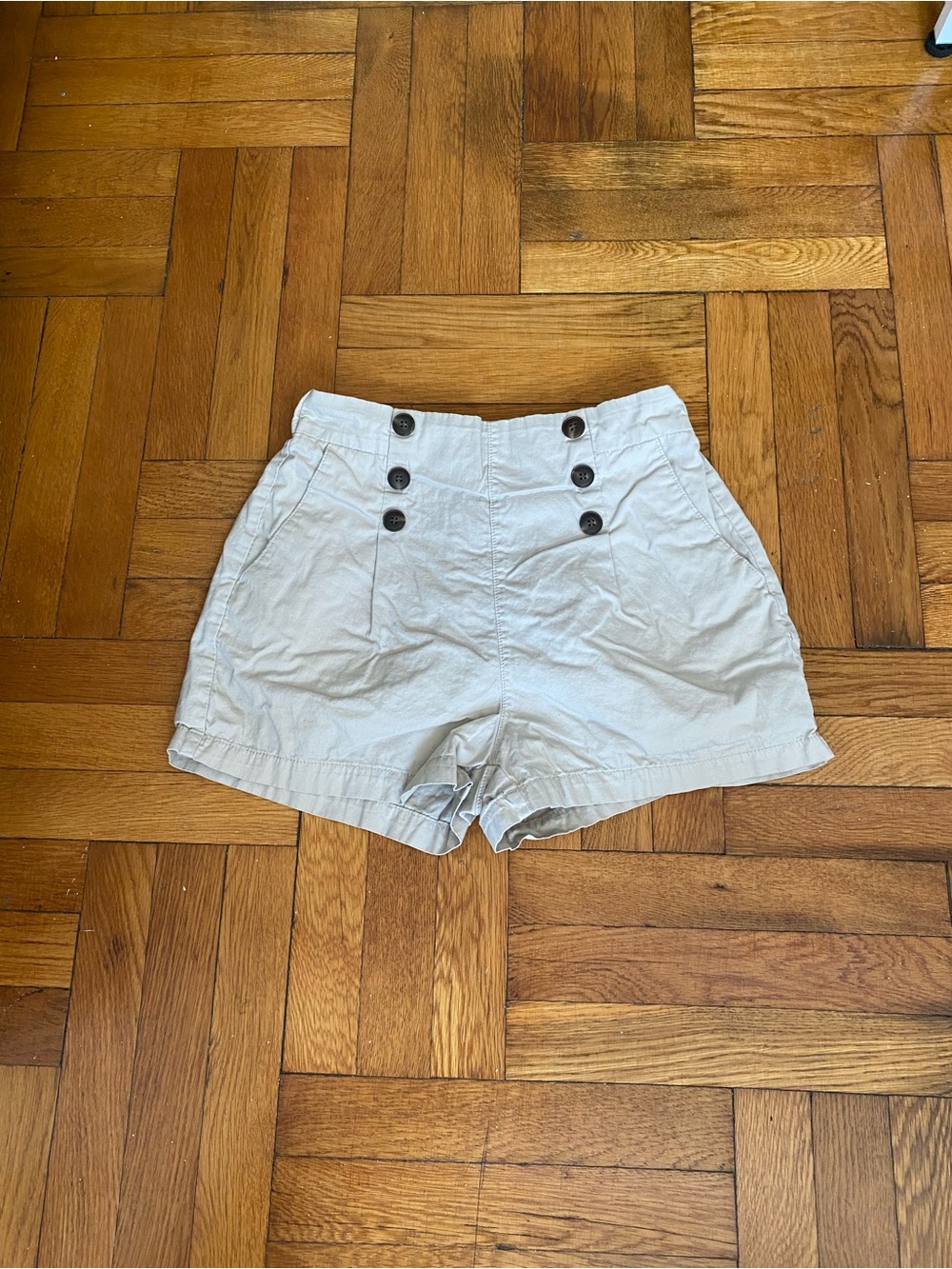 Cisono Khaki High-Waisted Sailor Button Shorts Size Medium